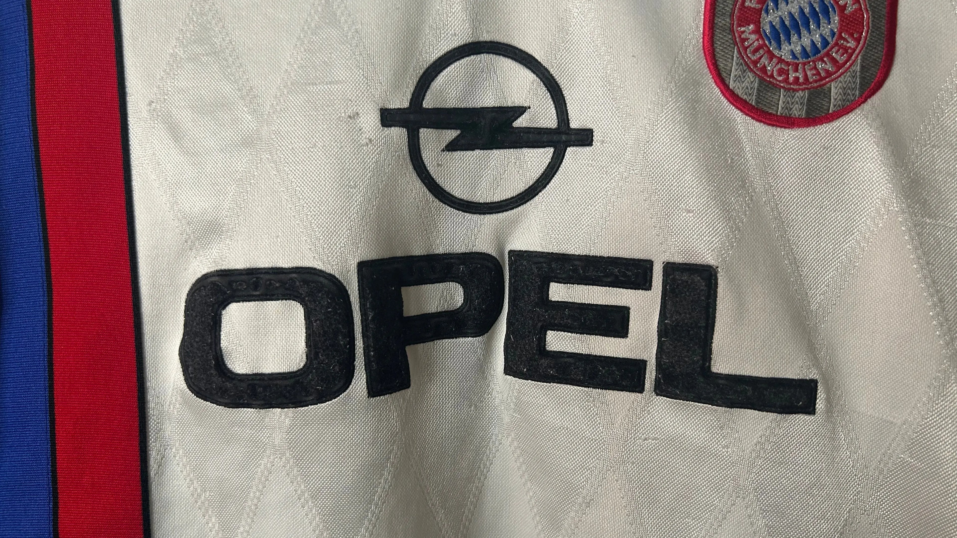 Bayern Munich 1997/98 – Maillot extérieur | Taille S Kultur Kit